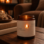 Vela Instante efímero · Junto a la chimenea